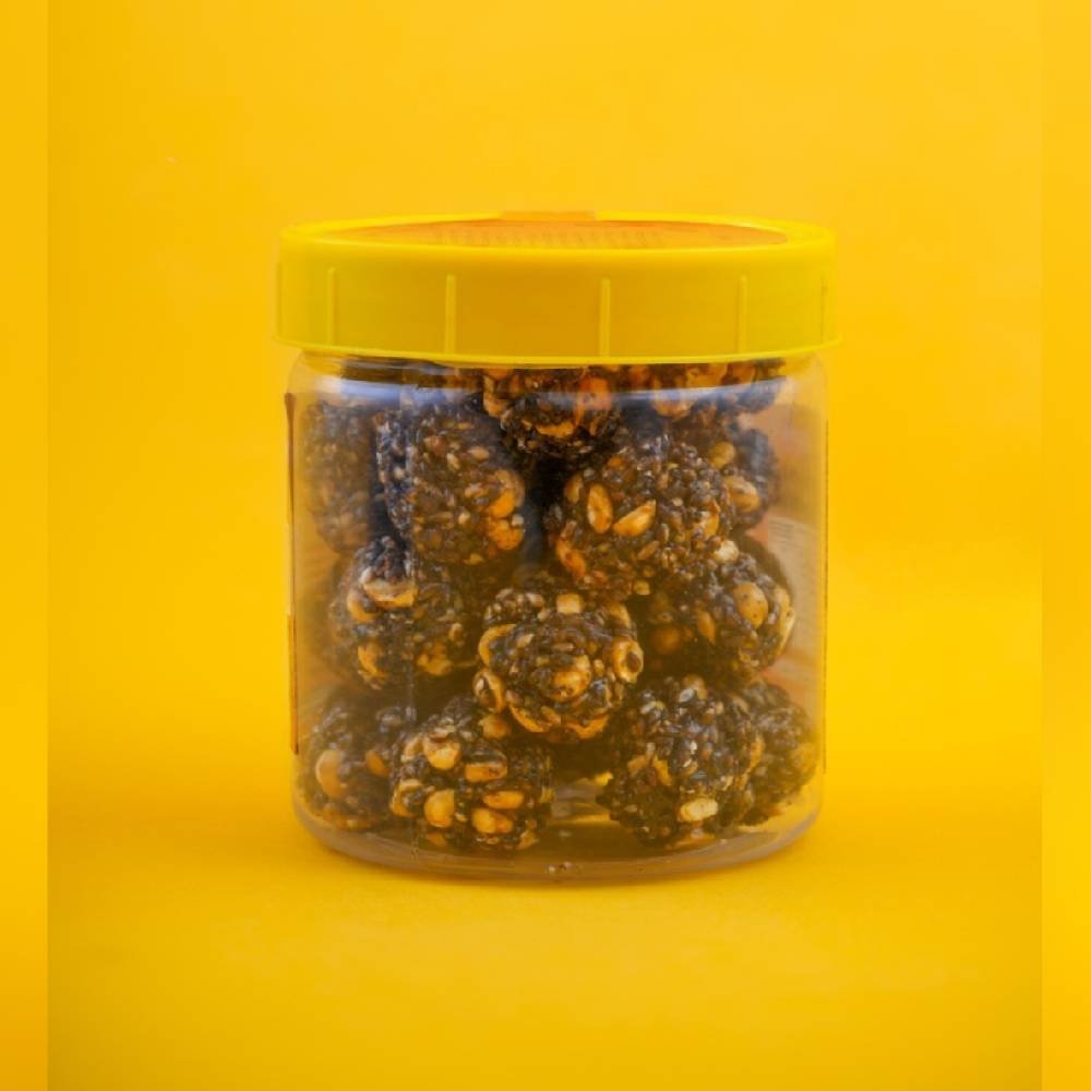 Mini Blacks Sesame Chikki Balls Jar - 200 g 5 Mini Blacks Sesame Chikki Balls Jar - 200 g - Image 5